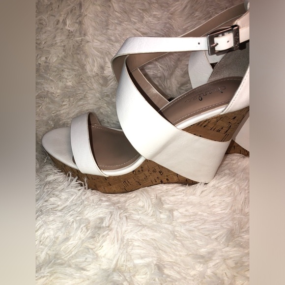 Women's White Wedge Sandals size 9 NWOT - Picture 5 of 16